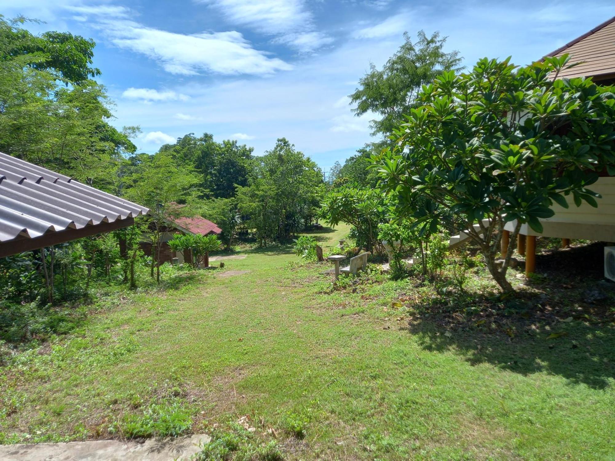 เนินอิ่มเอมโฮมเสตย์ Hotel Ban Ai Hit Ngoại thất bức ảnh